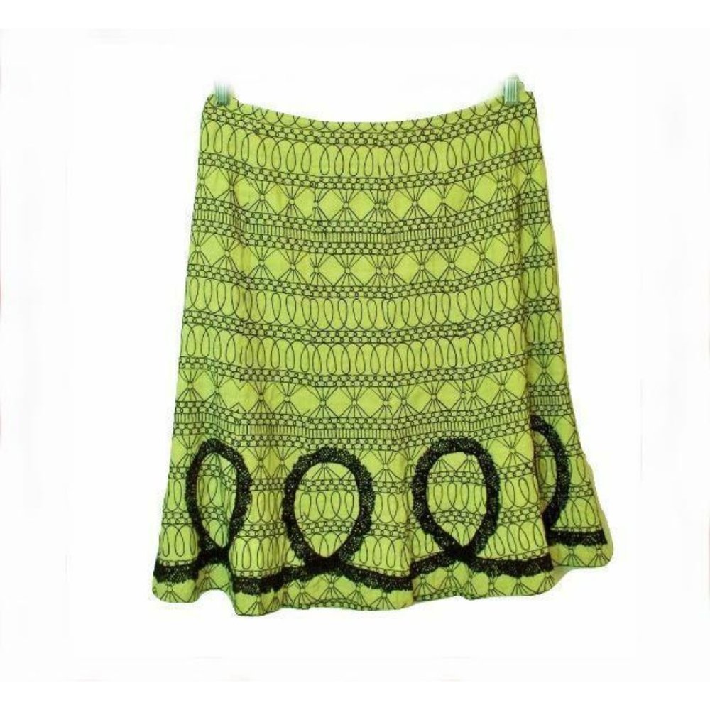 WD NY Sz 10 Skirt Lime Green Black Embroidery Artsy Flounce Hemline